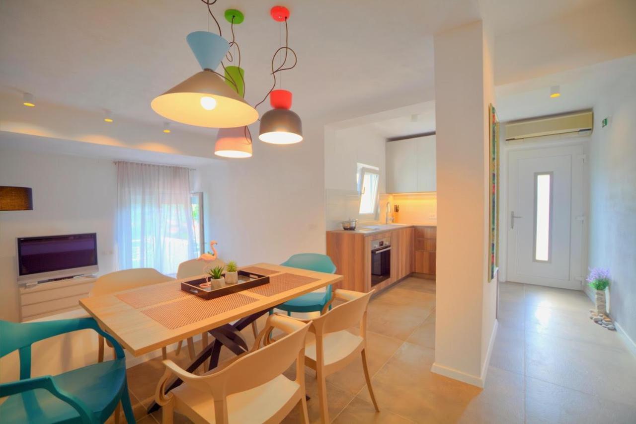Apartments Villa Rojnica Jelsa  Exteriör bild